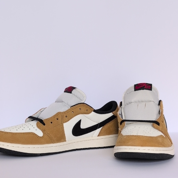 Nike Air Jordan 1 Low White Tan Black Sneakers - Picture 12 of 12